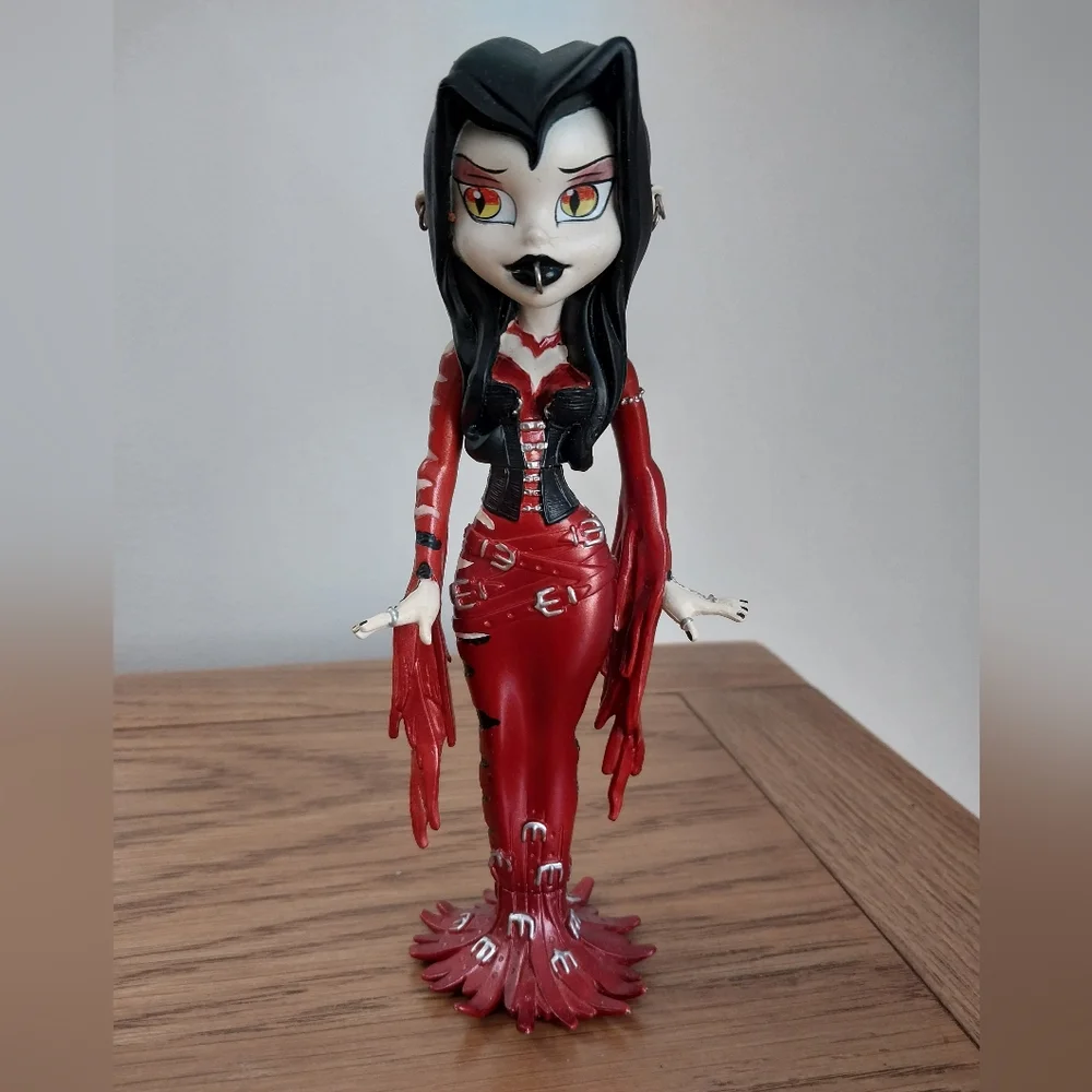 Bleeding Edge Goth "Morbida" 2003, series 1, ComicCon variant 7" figurine - Picture 1 of 8